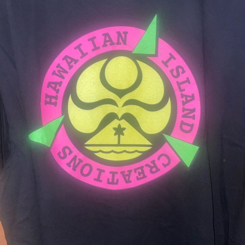 Hawaiian Island Creations Black T-Shirt